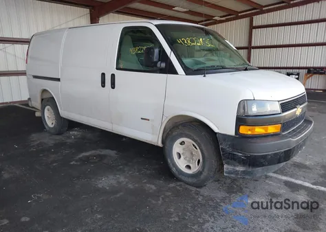2019 Chevrolet Express 2500 Work Van из США, поврежденный, VIN 1GCWGAF10K1372138